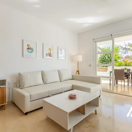 Ground Floor At Matchroom Country Club Apartamento