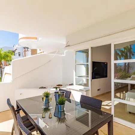 Ground Floor At Matchroom Country Club Apartmán *